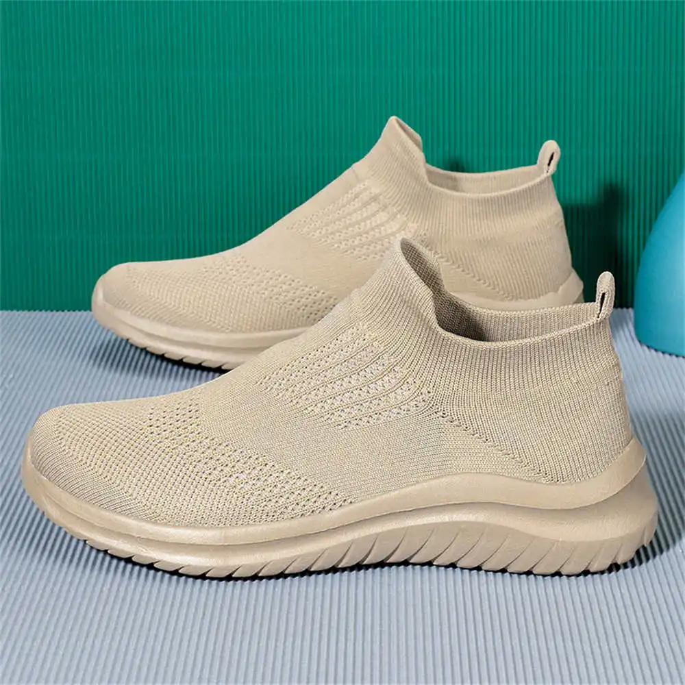 Beige Soft New Novelty Tennis  - Information Technology Officer reseña y precio
