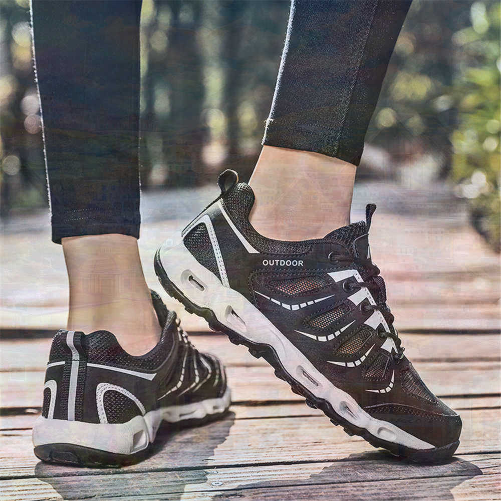 Sumer Round Tip Silver Sneaker - Office Tech For Home reseña y precio